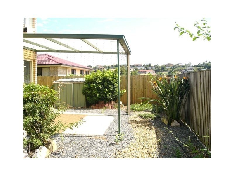 8 Fairmont Cres, Underwood QLD 4119