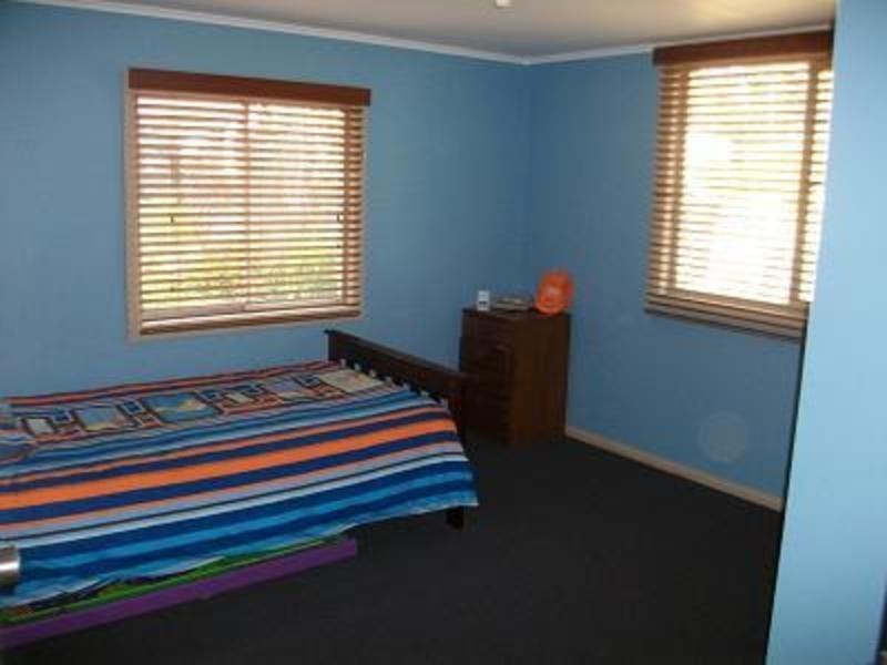 212 Macleans Point Rd, Sanctuary Point NSW 2540