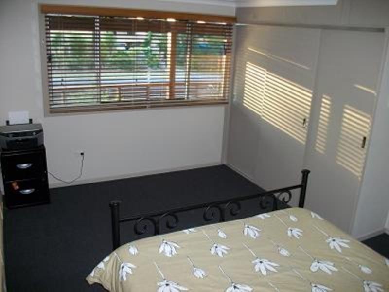 212 Macleans Point Rd, Sanctuary Point NSW 2540