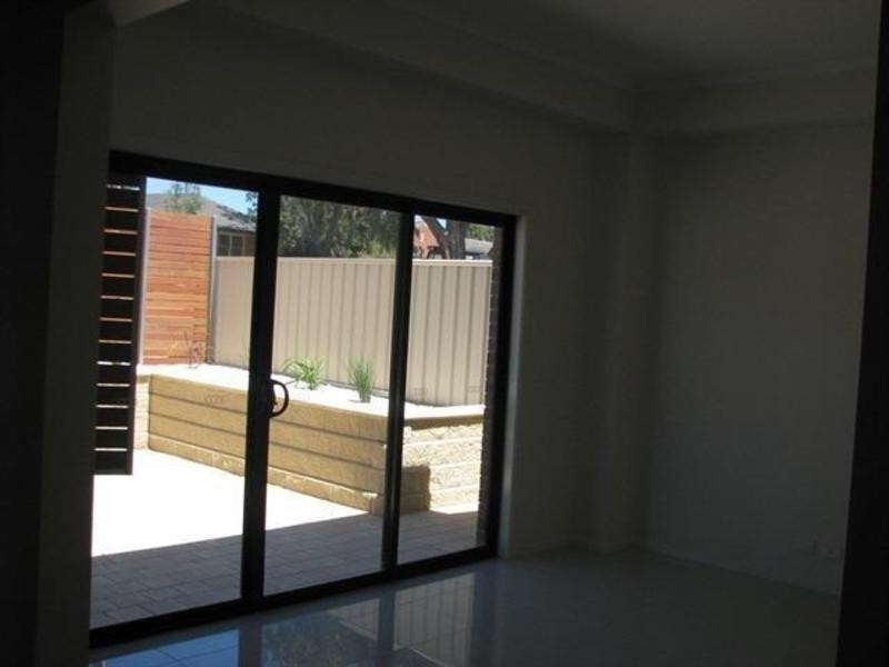 211 – 213 Seacombe Rd, South Brighton SA 5048