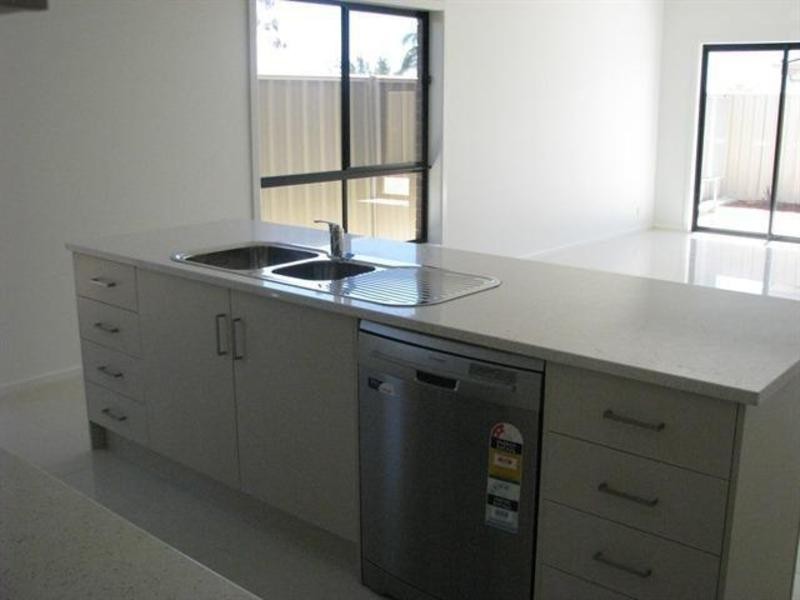 211 – 213 Seacombe Rd, South Brighton SA 5048