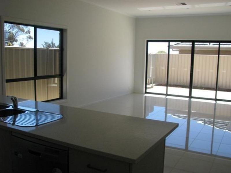 211 – 213 Seacombe Rd, South Brighton SA 5048