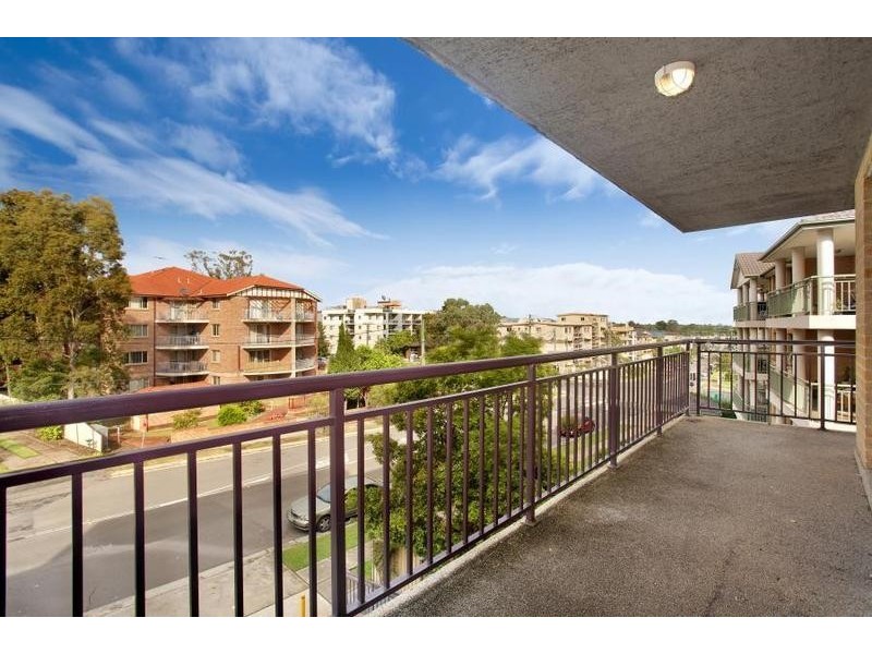 8/5-9 Fourth Avenue, Blacktown NSW 2148