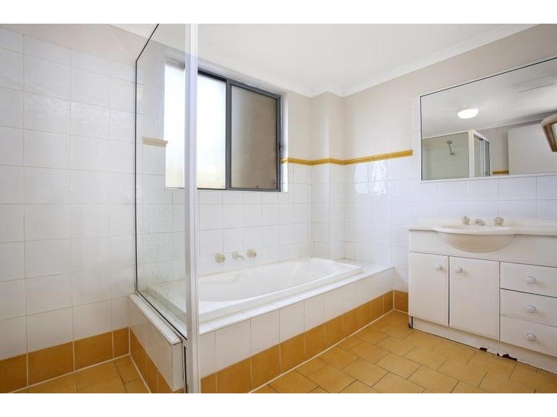 8/5-9 Fourth Avenue, Blacktown NSW 2148