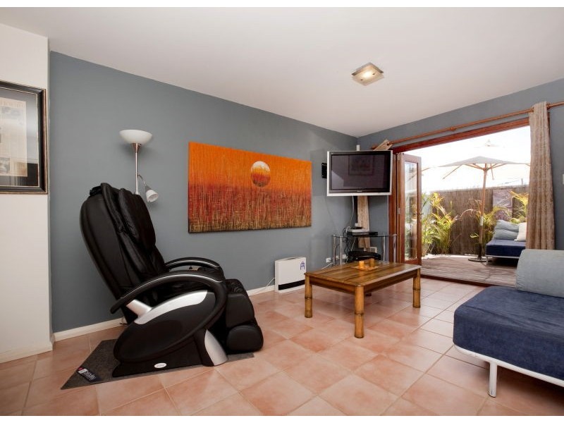 2/3 Mira Mar St, Doubleview WA 6018