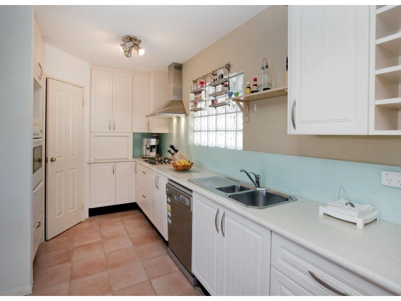 2/3 Mira Mar St, Doubleview WA 6018