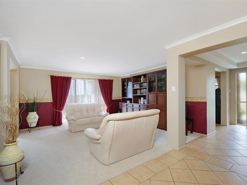 1 Derby Place, Mudgeeraba QLD 4213