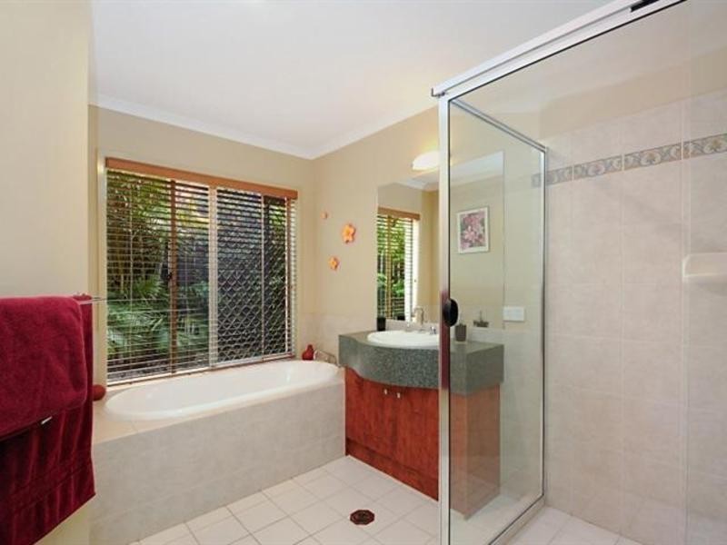1 Derby Place, Mudgeeraba QLD 4213