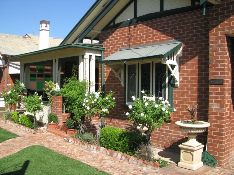 196 Edward Street, Wagga Wagga NSW 2650