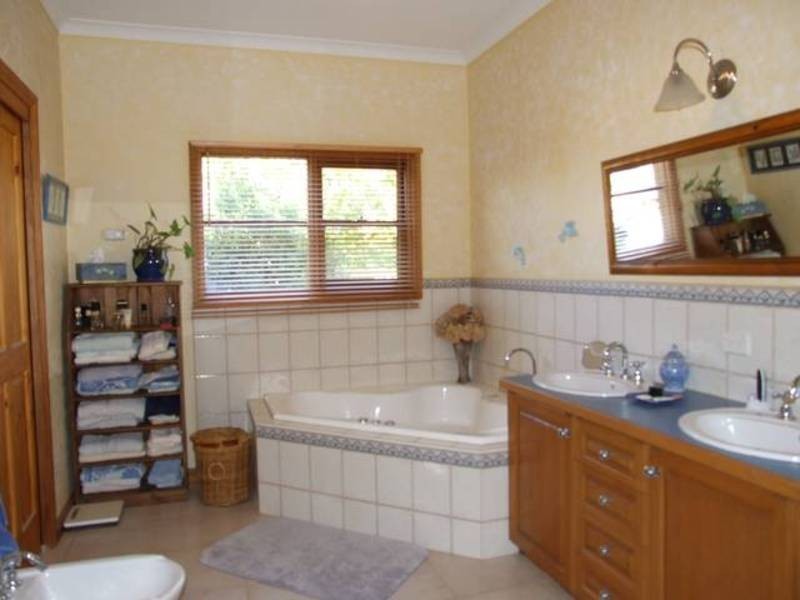 44  Glenmaree Drive, Wangaratta VIC 3677