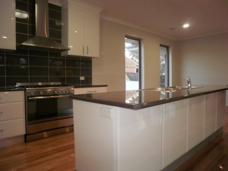 28 Birkdale Terrace, Wodonga VIC 3690