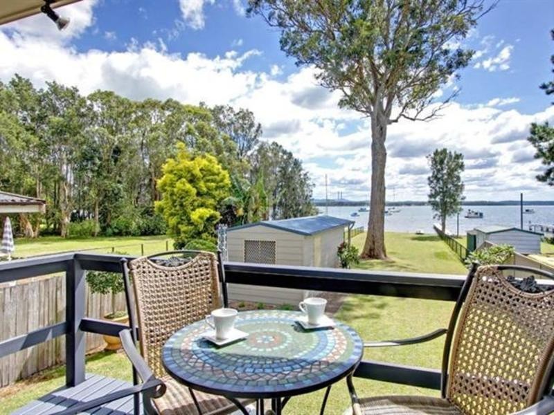 75 Grand Parade, Bonnells Bay NSW 2264