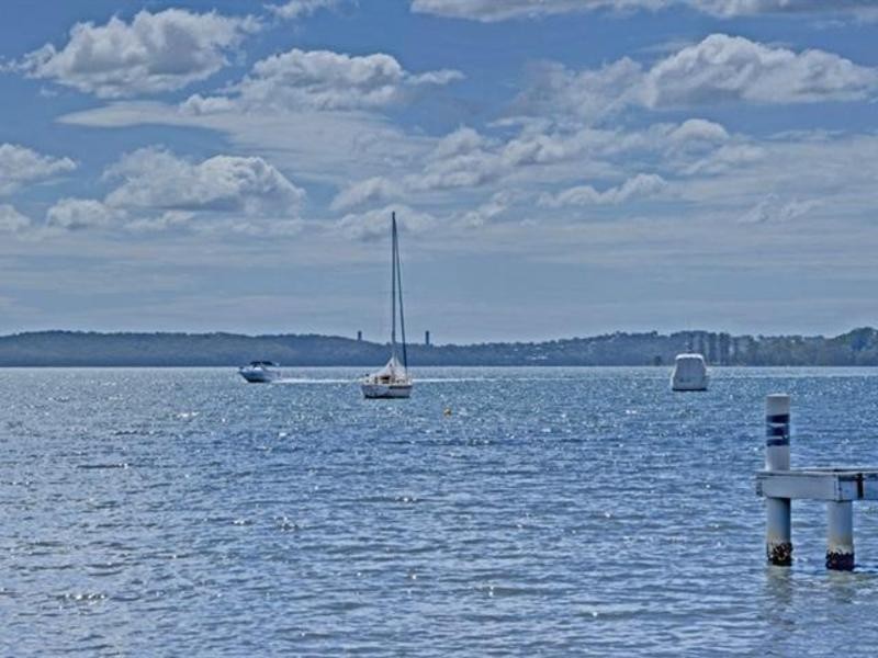 75 Grand Parade, Bonnells Bay NSW 2264