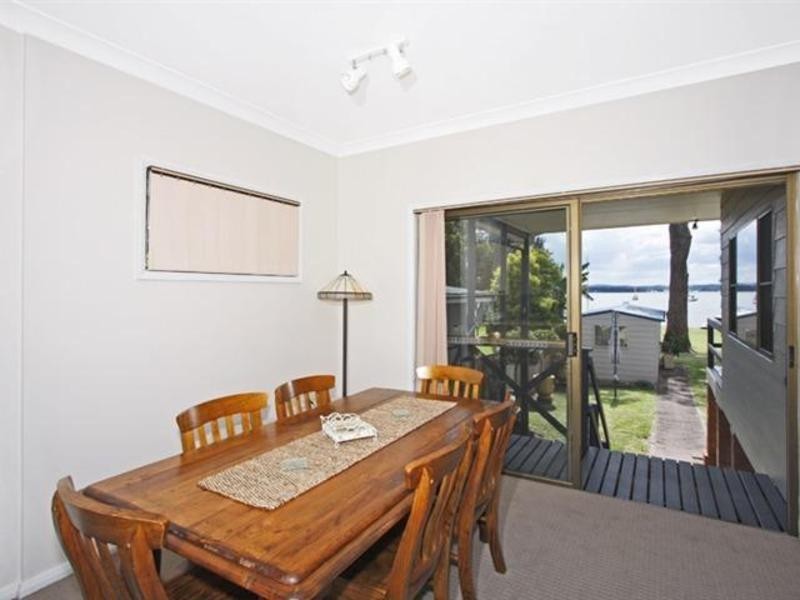 75 Grand Parade, Bonnells Bay NSW 2264