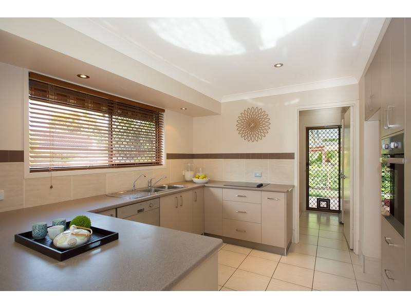 24 Aylward Road, Ningi QLD 4511
