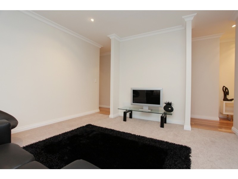 35 Armadale Road, Rivervale WA 6103