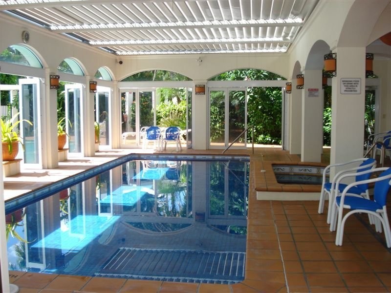 3/100 Cotlew Street East, Southport QLD 4215