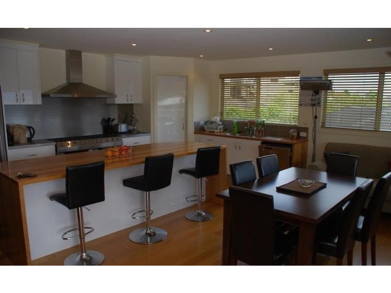 276 Carella St, Tranmere TAS 7018