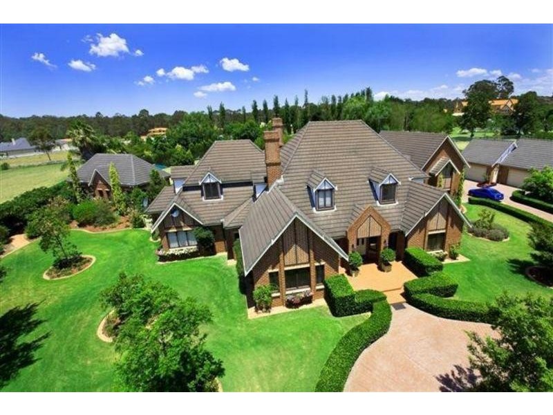 3 Pembury Close, Denham Court NSW 2565