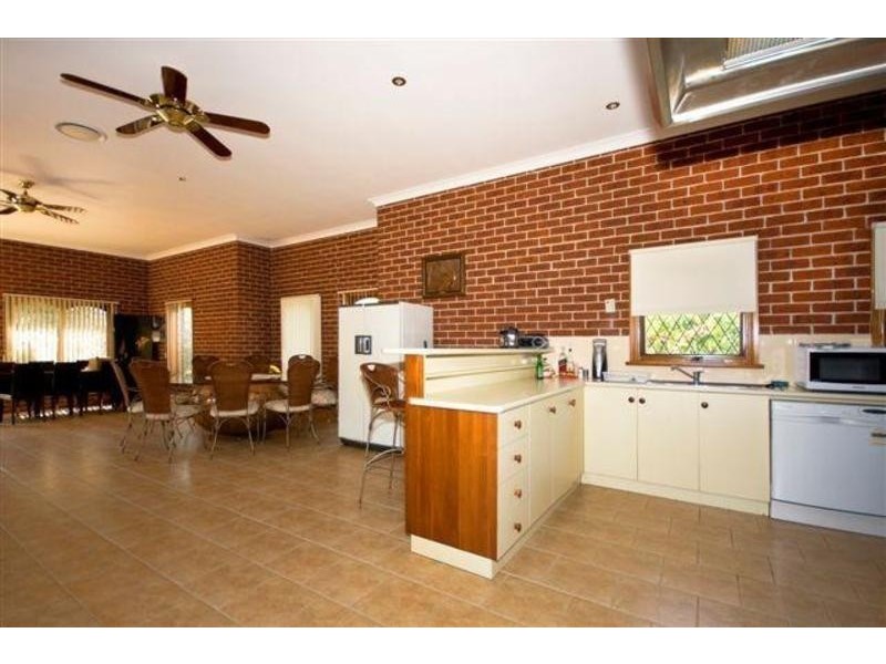 3 Pembury Close, Denham Court NSW 2565