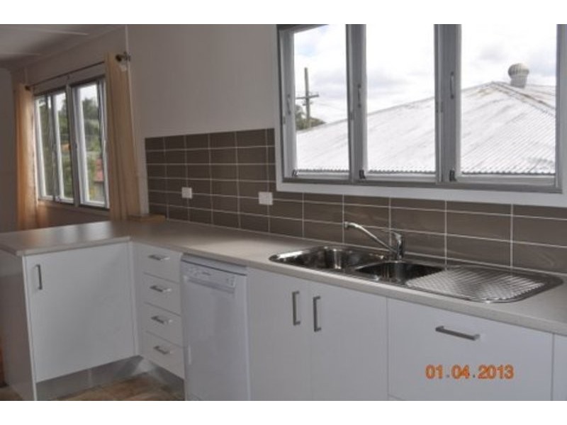 24 Thurlby Street, Upper Mount Gravatt QLD 4122