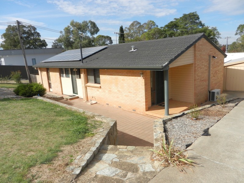 4 Mooyi Place, Giralang ACT 2617