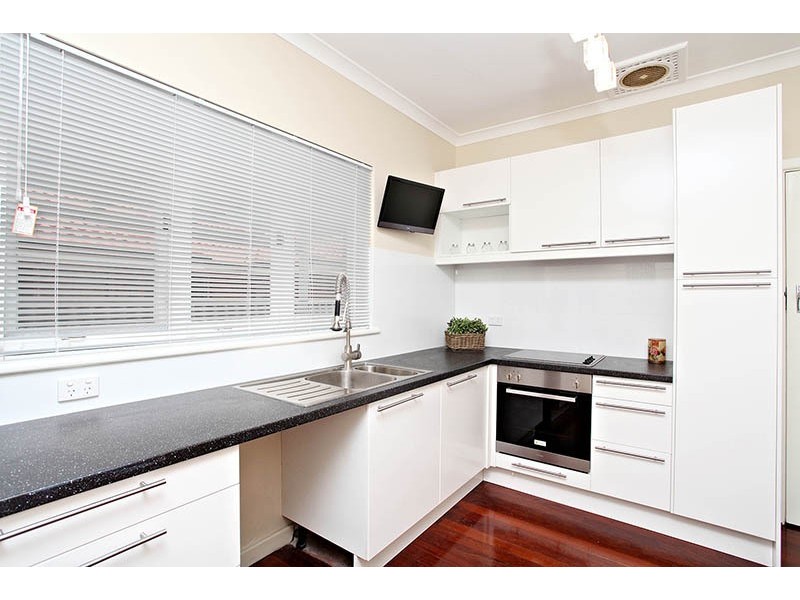 120 Manning Road, Wilson WA 6107