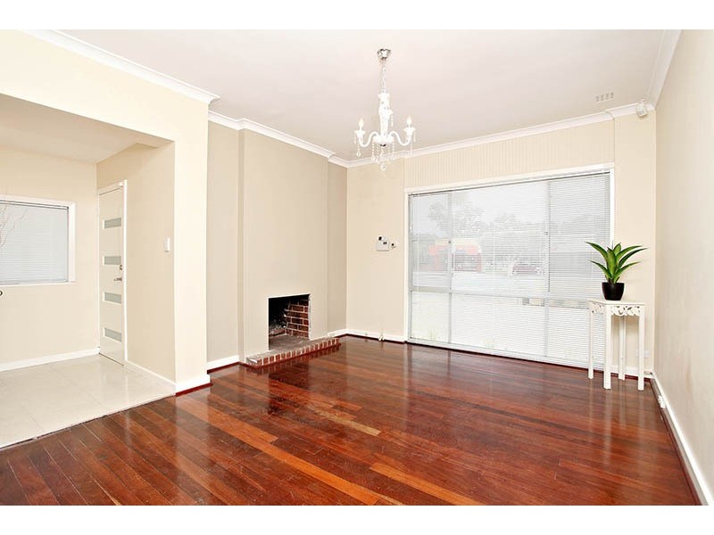 120 Manning Road, Wilson WA 6107