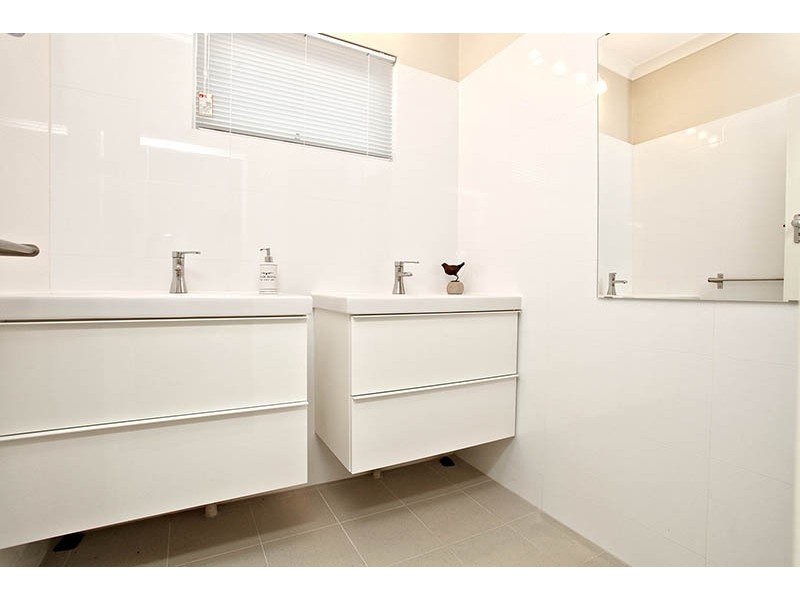 120 Manning Road, Wilson WA 6107