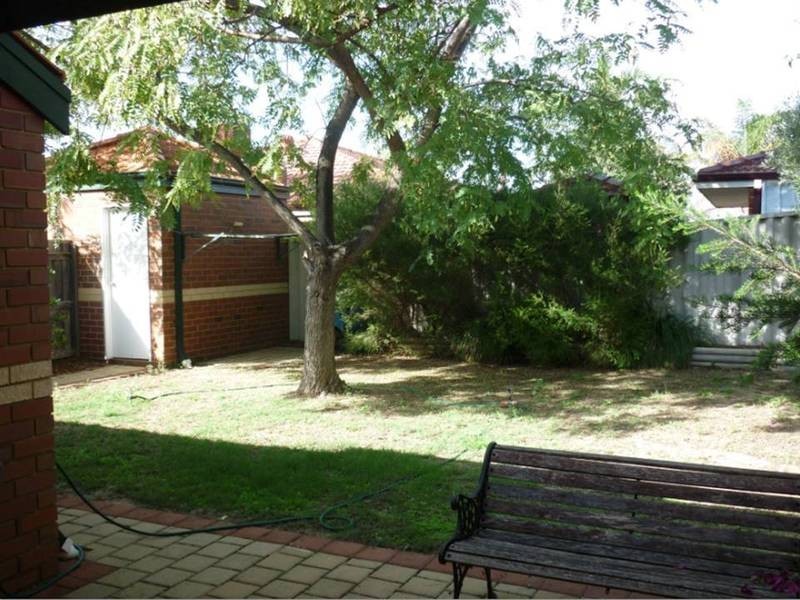 4/201 Glen Iris Drive, Jandakot WA 6164