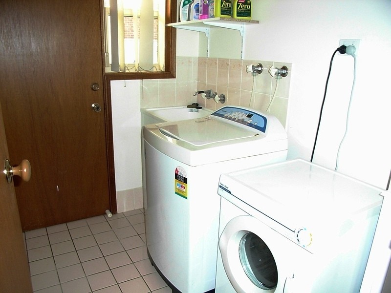 9 Dandenong Close, Avoca Beach NSW 2251