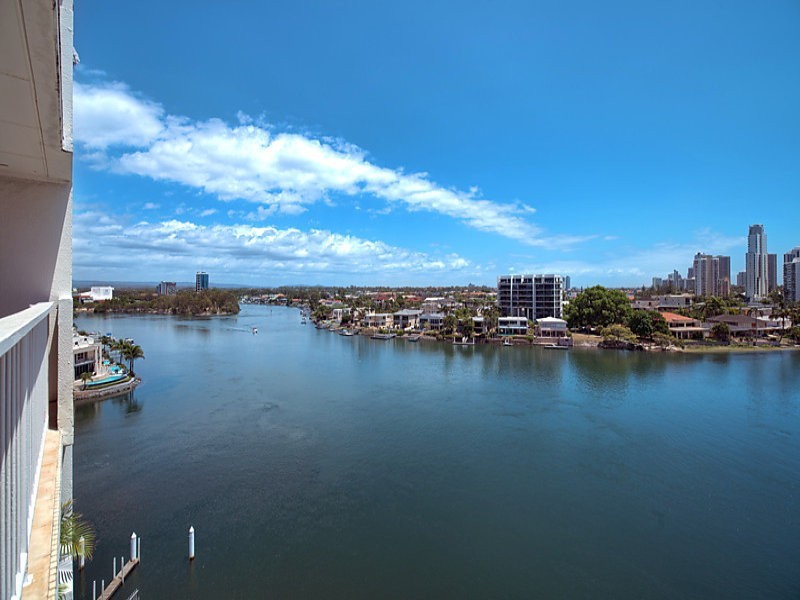 71/30 Watson Esplanade, Surfers Paradise QLD 4217