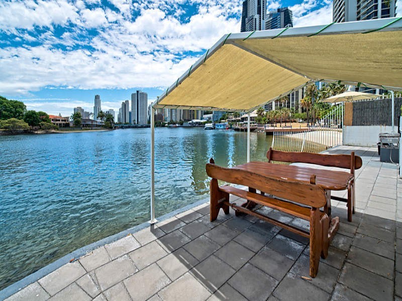 71/30 Watson Esplanade, Surfers Paradise QLD 4217