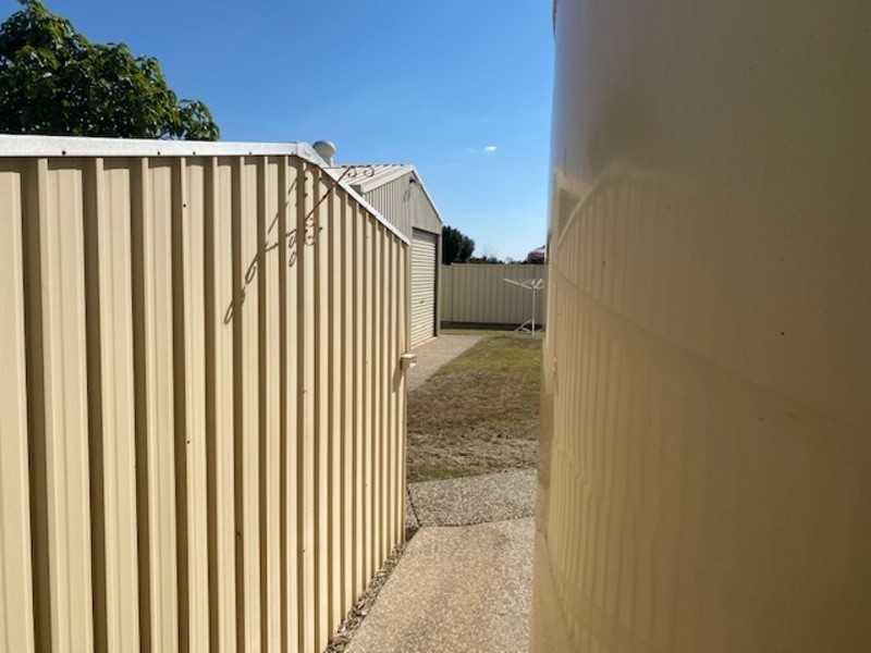 33 Mayfair Drive, Emerald QLD 4720