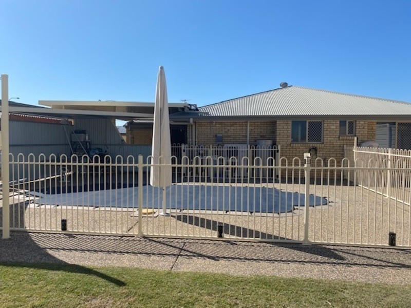 33 Mayfair Drive, Emerald QLD 4720