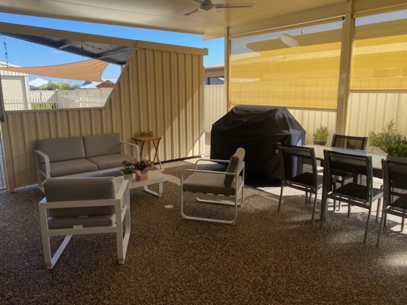 33 Mayfair Drive, Emerald QLD 4720