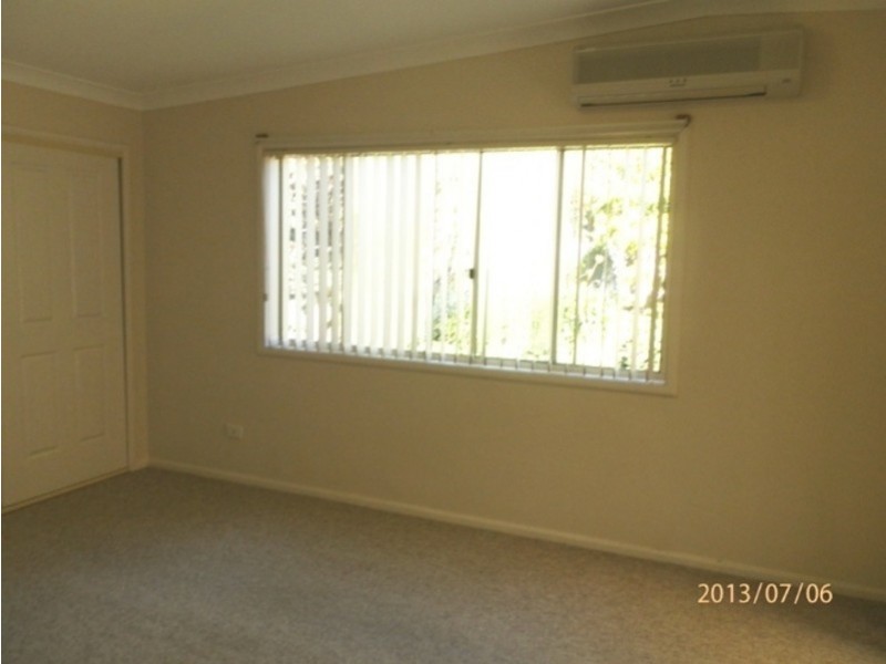 8 Chelmsford Road E, Lake Haven NSW 2263