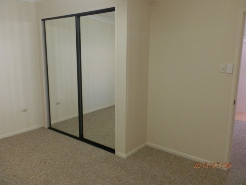 8 Chelmsford Road E, Lake Haven NSW 2263