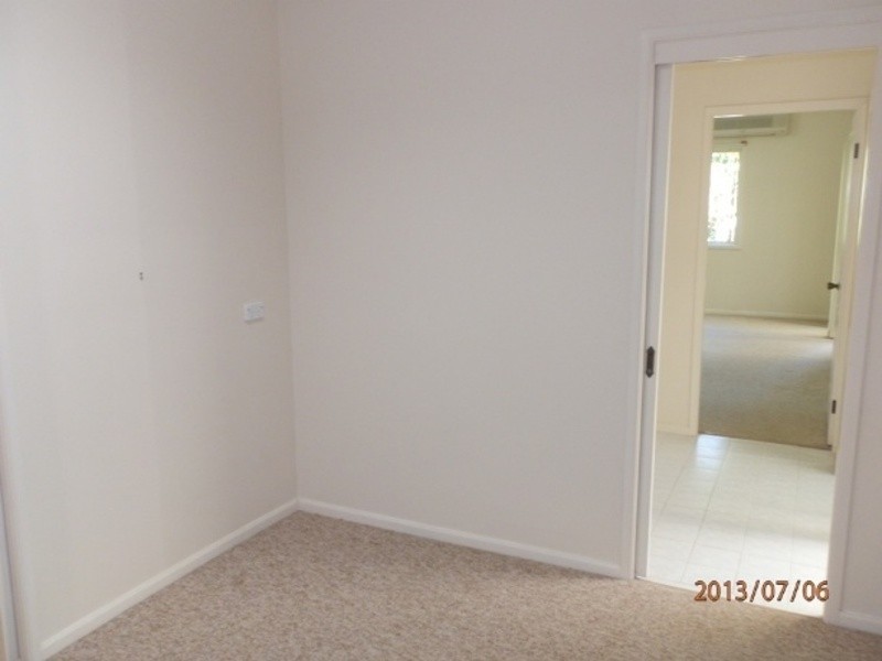 8 Chelmsford Road E, Lake Haven NSW 2263