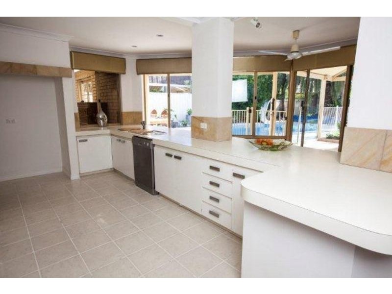 59 Kilkenny Circle, Waterford WA 6152