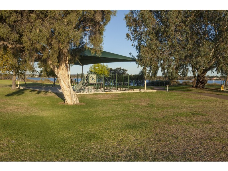 59 Kilkenny Circle, Waterford WA 6152