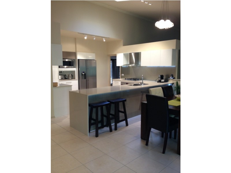 22 Clarence Drive, Helensvale QLD 4212