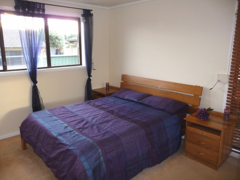 8 Warland Place, Charnwood ACT 2615