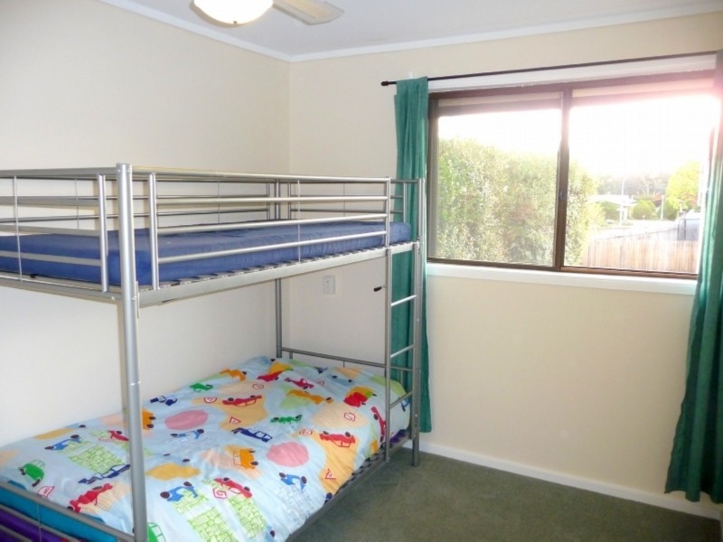 8 Warland Place, Charnwood ACT 2615