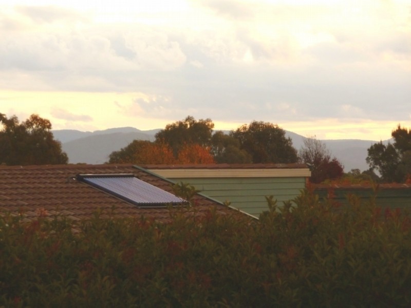 8 Warland Place, Charnwood ACT 2615