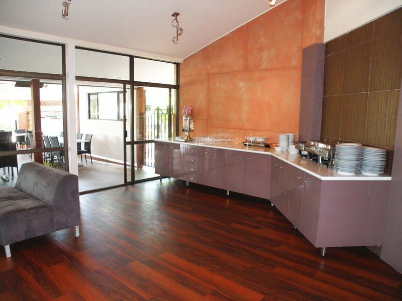 10 Holmead Road, Eight Mile Plains QLD 4113