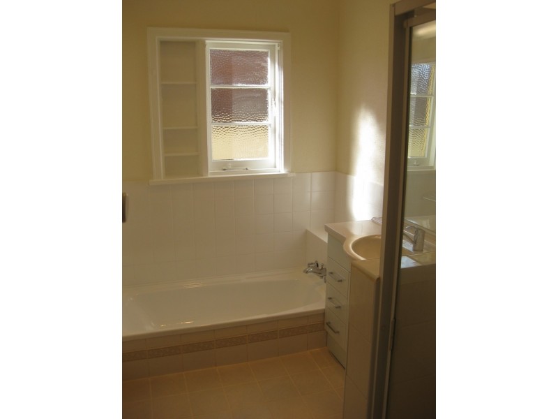 10  Parsons Ave, Manning WA 6152