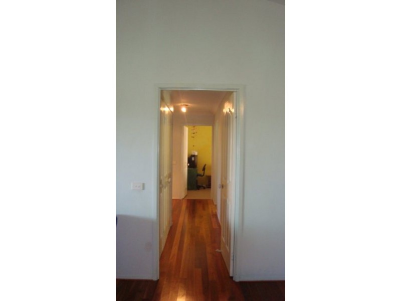 5 Yellow Box Close, Caves Beach NSW 2281