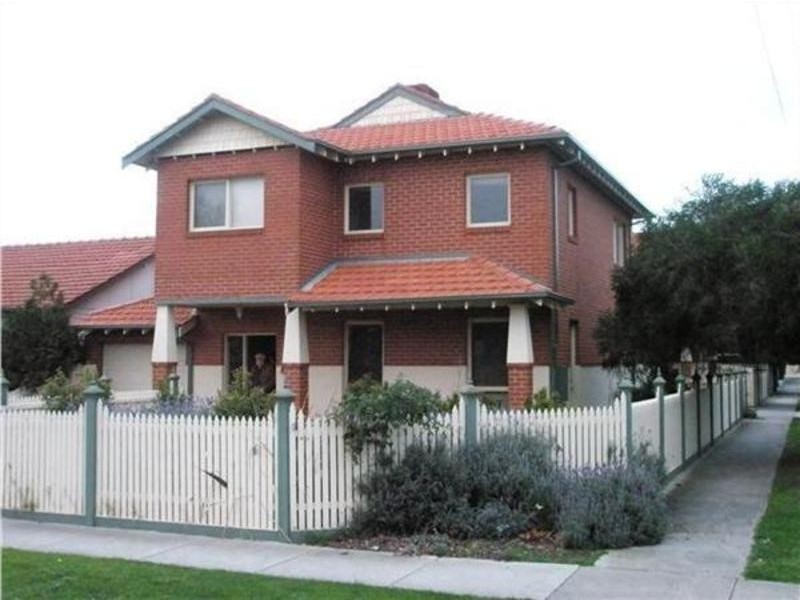 16 Fisher Street, Malvern East VIC 3145