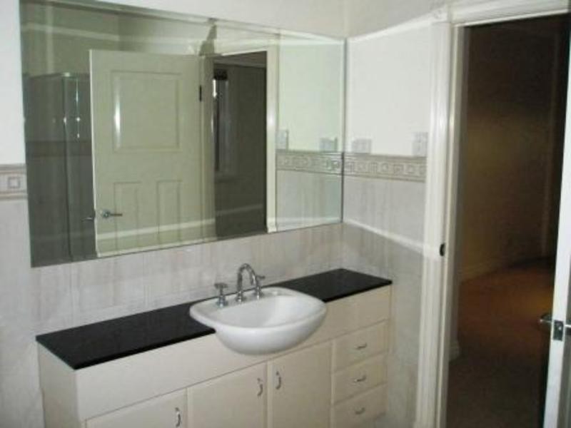 16 Fisher Street, Malvern East VIC 3145